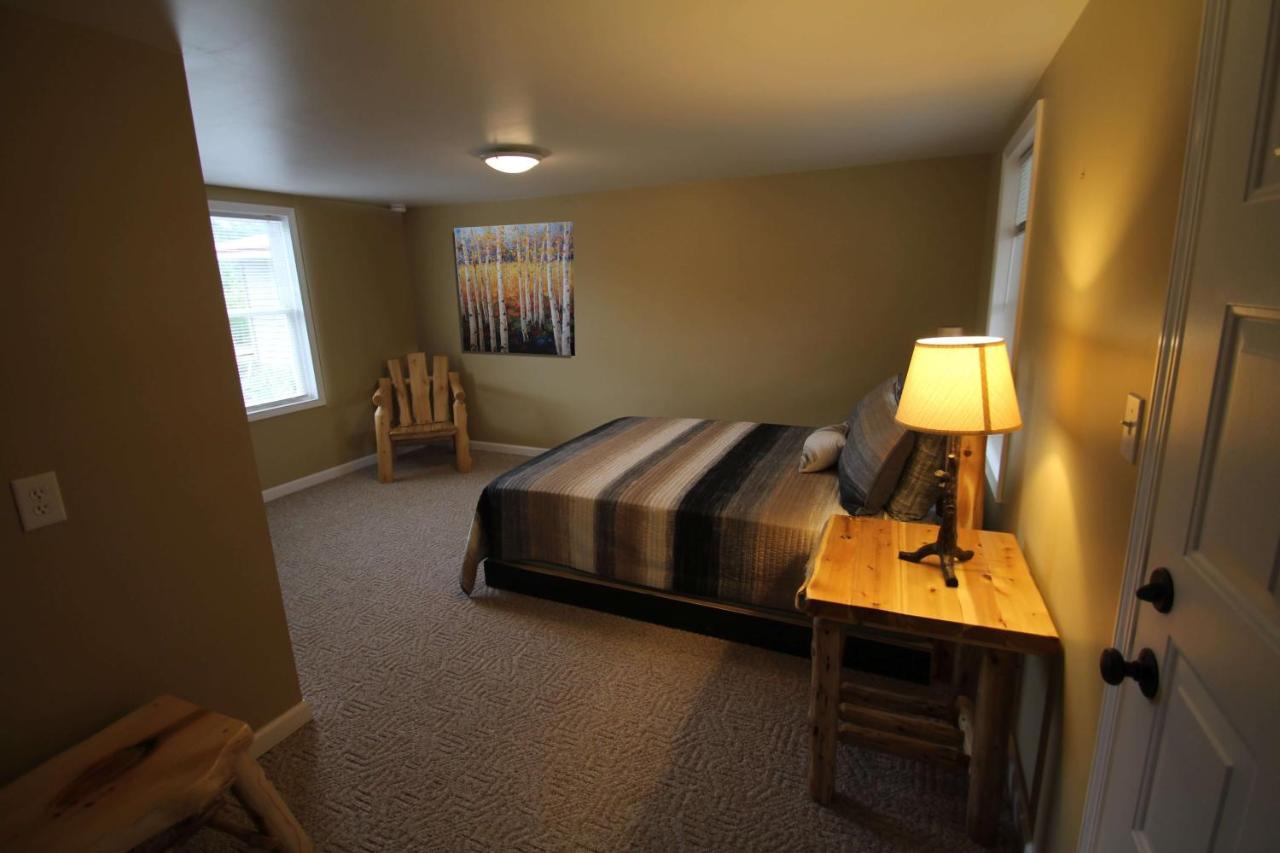Mackinac Lake Trail Motel 맥키노 시티 객실 사진